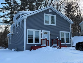 43 Paul St, Auburn, ME 04210
