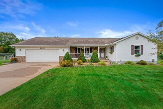 4820 Still Meadow Ln, Plover, WI 54467