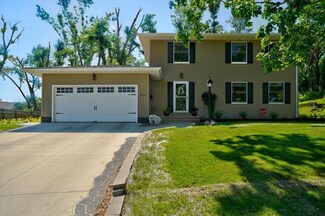 3513 Random Ct SE, Cedar Rapids, IA 52403