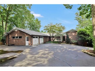 2235 Oakengate Ln, Midlothian, VA 23113