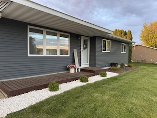 734 Rays Place, West Salem, WI 54669