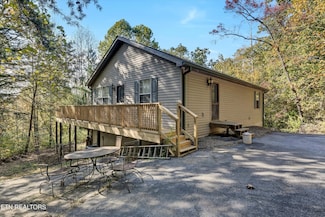 2406 Rowena Ln, Knoxville, TN 37931