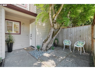 10619 SW Canterbury Ln, Portland, OR 97224