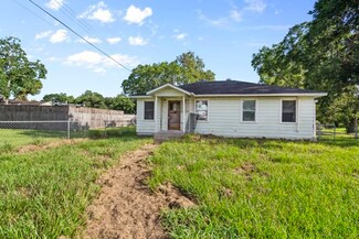 3417 Doris St, Bay City, TX 77414