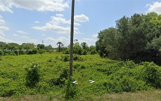 567 Farrell Dr NE, Placid Lakes, FL 33852