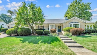 424 W Madison Ave, Wheaton, IL 60187