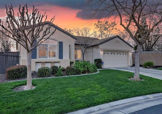9525 Emerald Cove Ln, Elk Grove, CA 95758