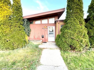 106 Marquette St, Durand, MI 48429