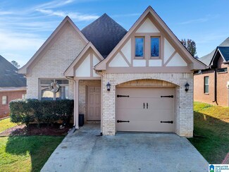 2051 Tudor Ln, Moody, AL 35004