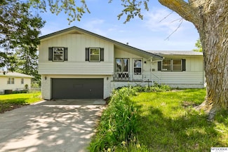9607 Spencer St, Omaha, NE 68134