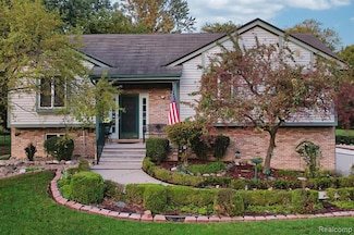 38508 Alma Ln, Westland, MI 48185