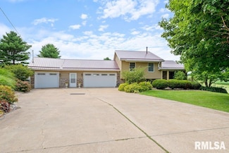14325 139th Avenue Ct W, Taylor Ridge, IL 61284