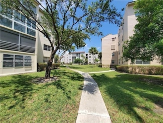 2821 Somerset Dr Unit 209, Lauderdale Lakes, FL 33311