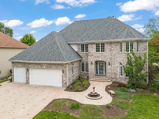 499 Waubonsee Cir, Oswego, IL 60543