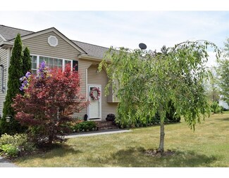 102 Howland Rd, Assonet, MA 02702