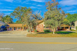 34 N College St, MacClenny, FL 32063
