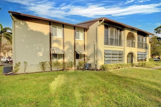 334 Pine Ridge Cir Unit C-1, Greenacres, FL 33463