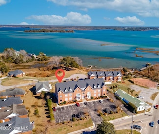 502 Main St Unit 105, Swansboro, NC 28584