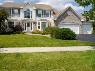 5190 Morningview Dr, Hoffman Estates, IL 60192