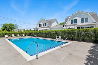 12 Depot Rd Unit 1101, Westhampton Beach, NY 11978