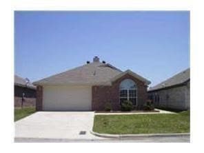 10456 Fossil Hill Dr, Fort Worth, TX 76131
