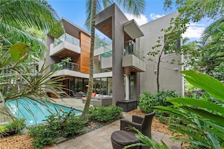 2803 Crystal Ct, Miami, FL 33133