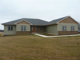 n 7468 County Rd N, New Glarus, WI 53574