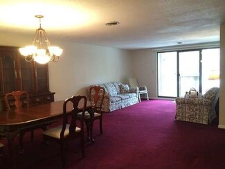 255 North Rd Unit 170, Chelmsford, MA 01824