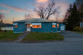 4 Highland Ave, Lewiston, ME 04240