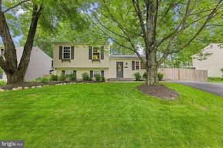 9761 Turnbuckle Dr, Burke, VA 22015