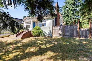 8607 15th Ave NE, Seattle, WA 98115