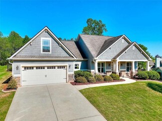 832 Ashland Falls Dr, Monroe, GA 30656
