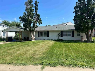 805 20th Ave, Coralville, IA 52241
