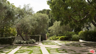 27403 Pacific Coast Hwy, Malibu, CA 90265