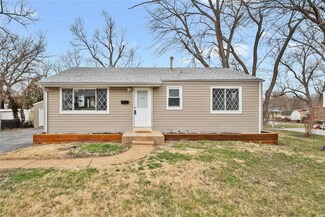 3343 Delta Dr, Saint Ann, MO 63074