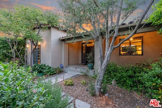 6715 Colgate Ave, Los Angeles, CA 90048
