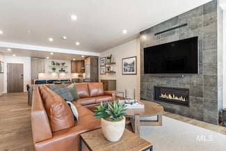 740 Village Dr Unit G07, Donnelly, ID 83615