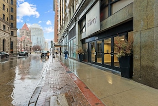 350 Saint Peter St Unit 512, Saint Paul, MN 55102