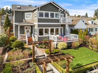7033 52nd Ave NE, Seattle, WA 98115