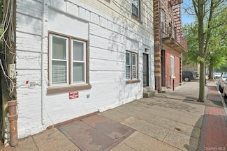 91 Ferris Ave, White Plains, NY 10603