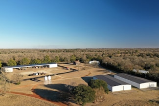 16406 Fm 3, Normangee, TX 77871