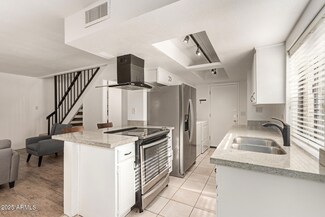8841 S 48th St Unit 1, Phoenix, AZ 85044