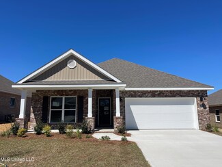 17880 Kelso Dr, D'Iberville, MS 39532