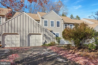 284 Tulip Tree Ct, Blue Bell, PA 19422