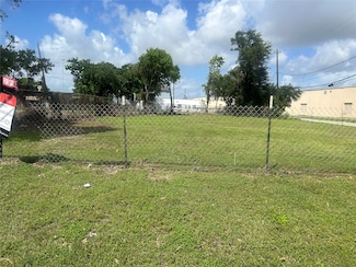 2002 Telephone Rd, Houston, TX 77023