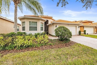 16051 Golden Lakes Dr, Wimauma, FL 33598