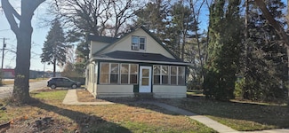 2160 8th St, Saint Paul, MN 55110