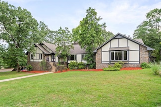 601 Rock Creek Rd, Hot Springs National Park, AR 71913