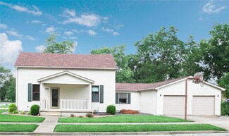 790 Maddux St, Beckemeyer, IL 62219