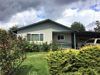 90 Brodin Ln, Watsonville, CA 95076